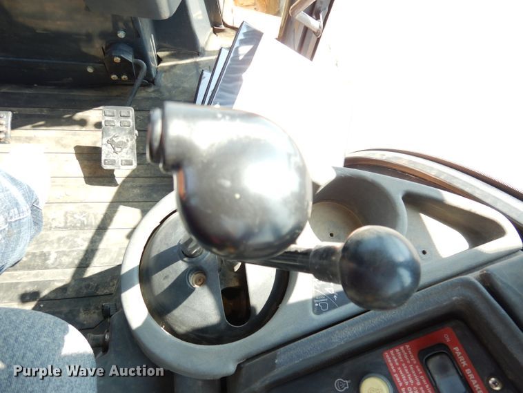 image for item DG0898 2005 John Deere 310SG  backhoe