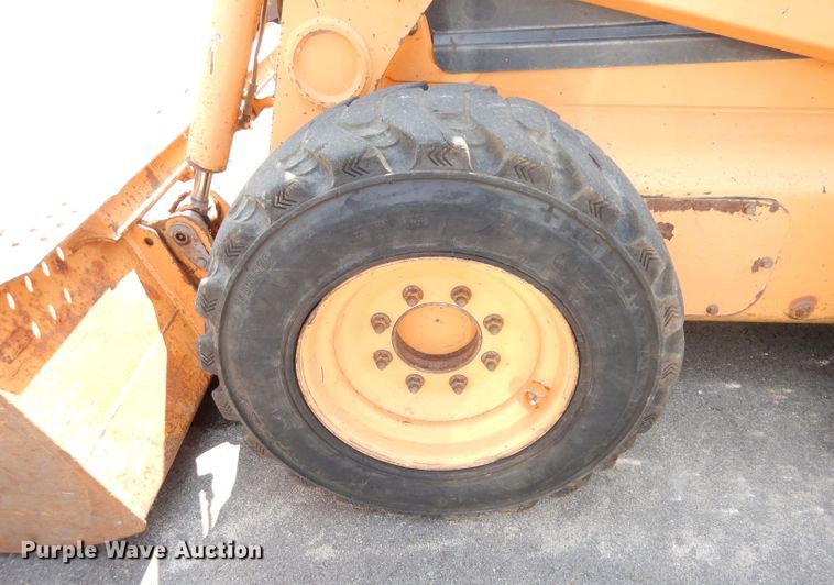 image for item DG0899 Case 465  skid steer loader