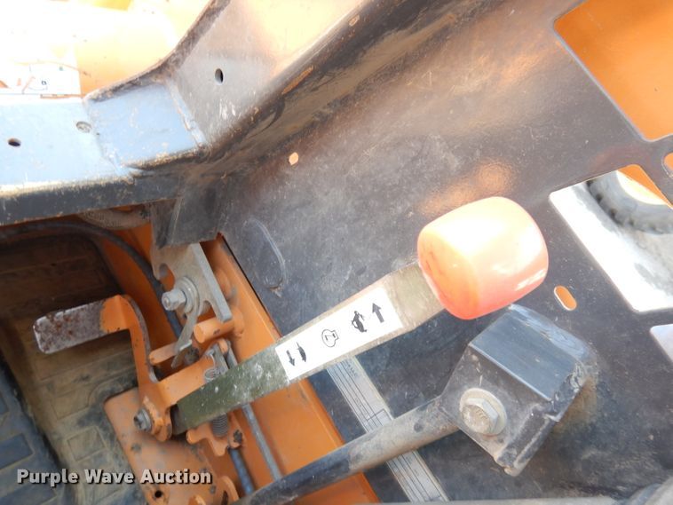 image for item DG0899 Case 465  skid steer loader