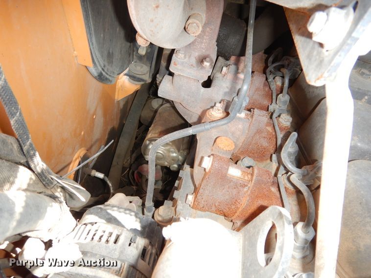 image for item DG0899 Case 465  skid steer loader