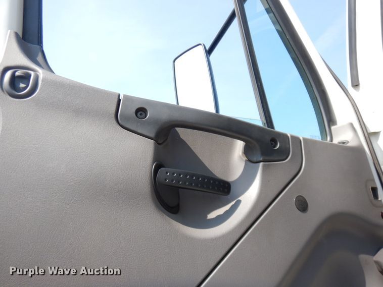 image for item DG0905 2012 Freightliner Business Class M2  dump truck