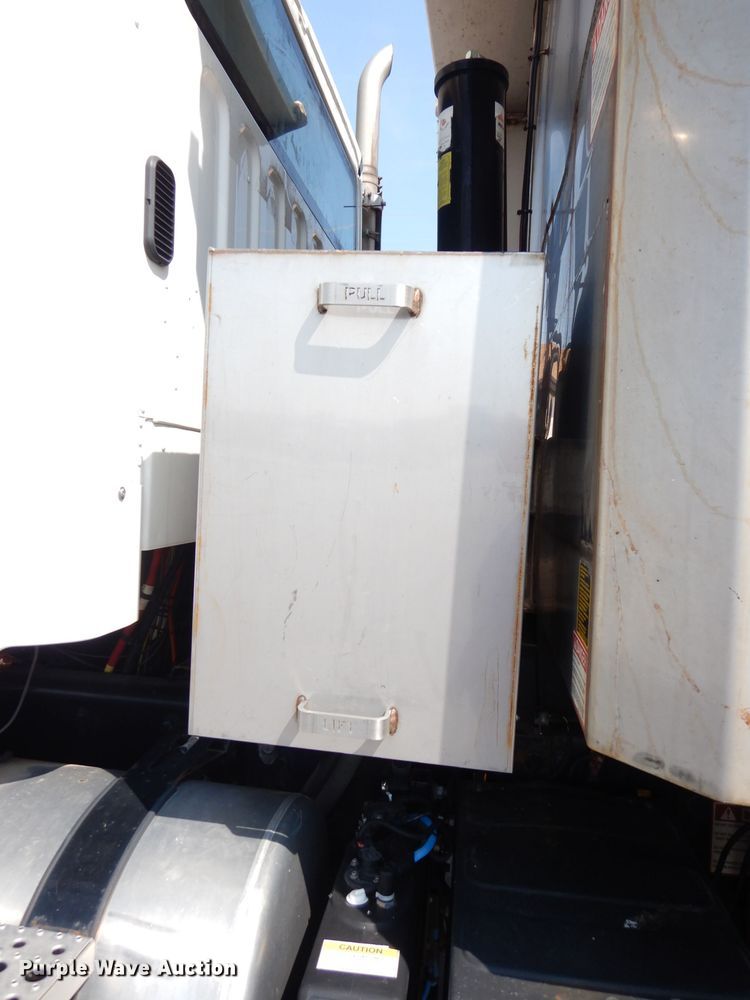 image for item DG0905 2012 Freightliner Business Class M2  dump truck