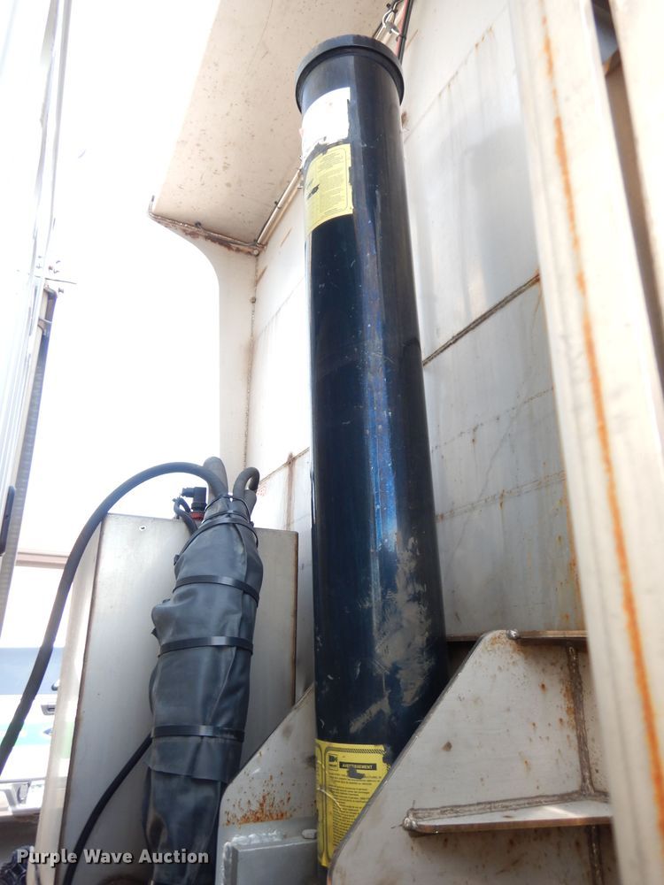 image for item DG0905 2012 Freightliner Business Class M2  dump truck