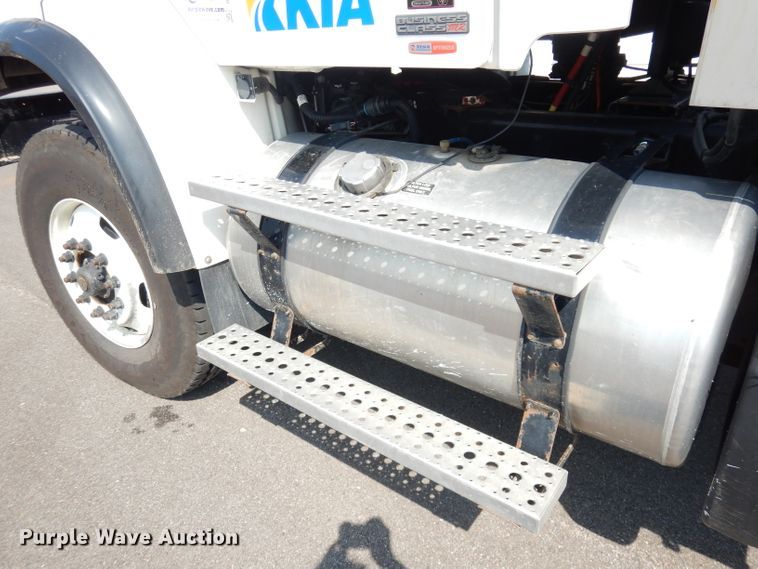 image for item DG0905 2012 Freightliner Business Class M2  dump truck