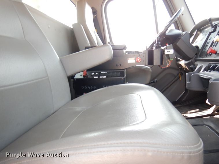 image for item DG0906 2012 Freightliner Business Class M2  dump truck