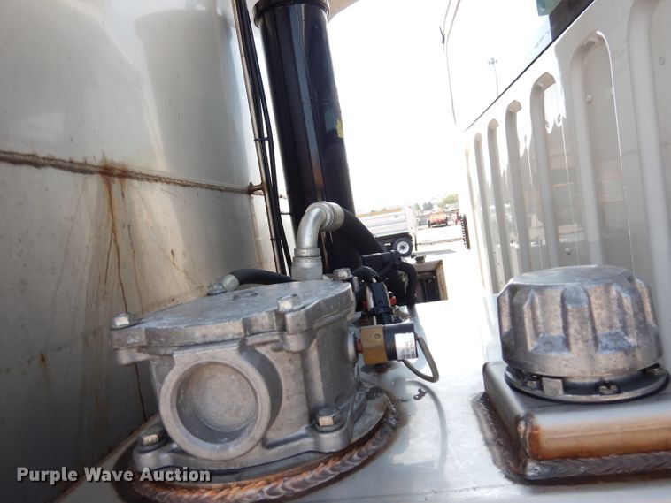 image for item DG0906 2012 Freightliner Business Class M2  dump truck