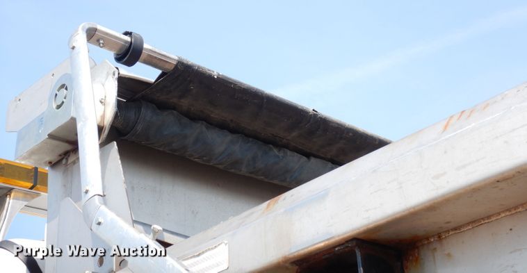 image for item DG0906 2012 Freightliner Business Class M2  dump truck