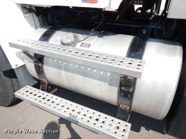 image for item DG0906 2012 Freightliner Business Class M2  dump truck