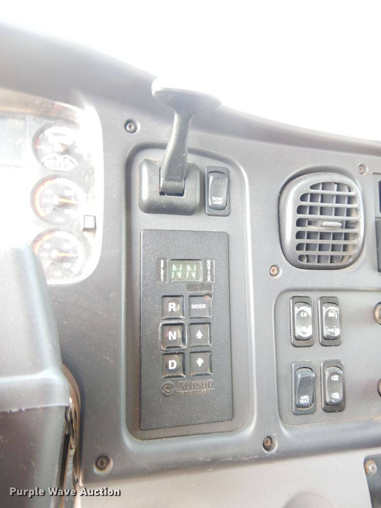 image for item DG0907 2012 Freightliner Business Class M2  dump truck