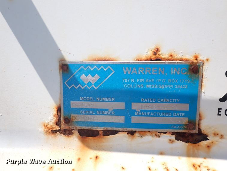 image for item DN2017 2004 International 7400  dump truck