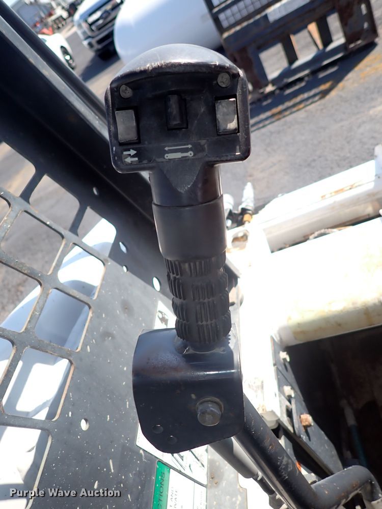 image for item DN2021 1997 Bobcat 863H  skid steer loader