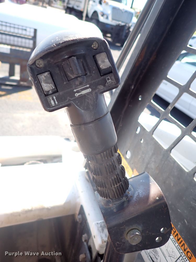 image for item DN2021 1997 Bobcat 863H  skid steer loader