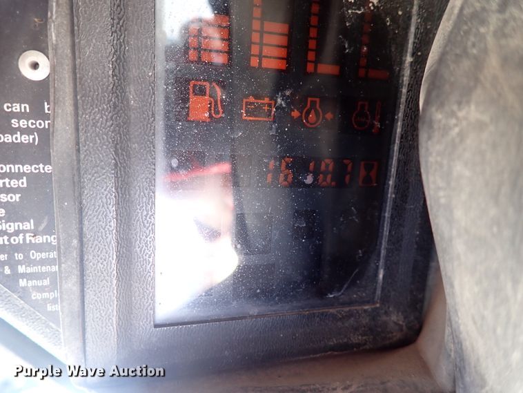 image for item DN2021 1997 Bobcat 863H  skid steer loader