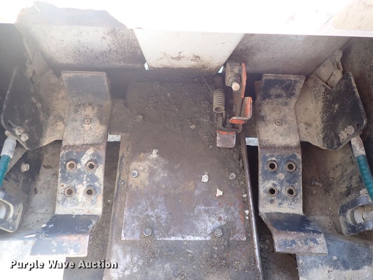 image for item DN2021 1997 Bobcat 863H  skid steer loader