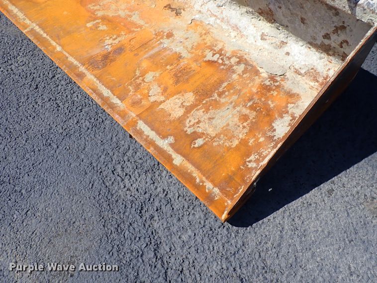 image for item DN2021 1997 Bobcat 863H  skid steer loader