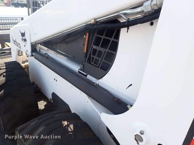 image for item DN2021 1997 Bobcat 863H  skid steer loader