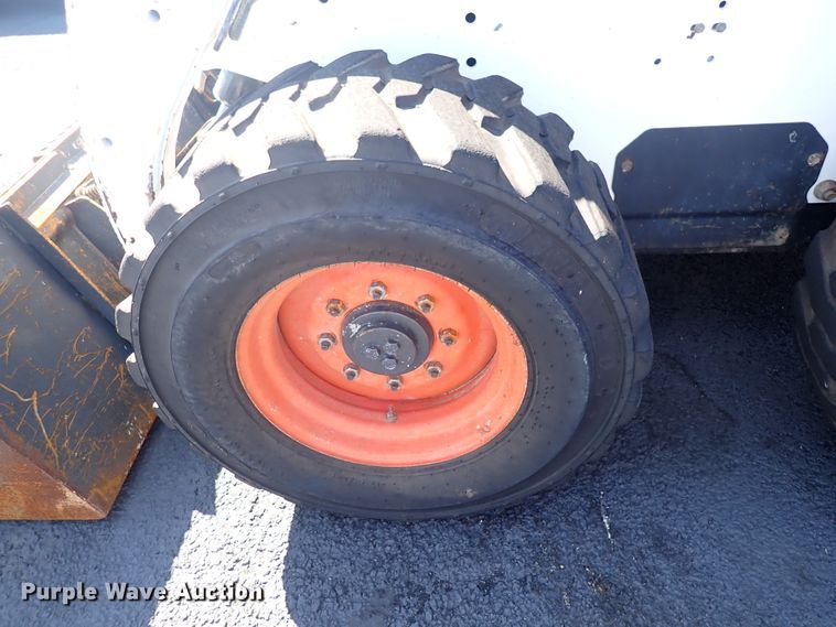 image for item DN2021 1997 Bobcat 863H  skid steer loader