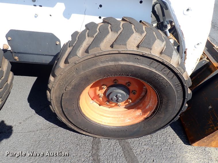 image for item DN2021 1997 Bobcat 863H  skid steer loader