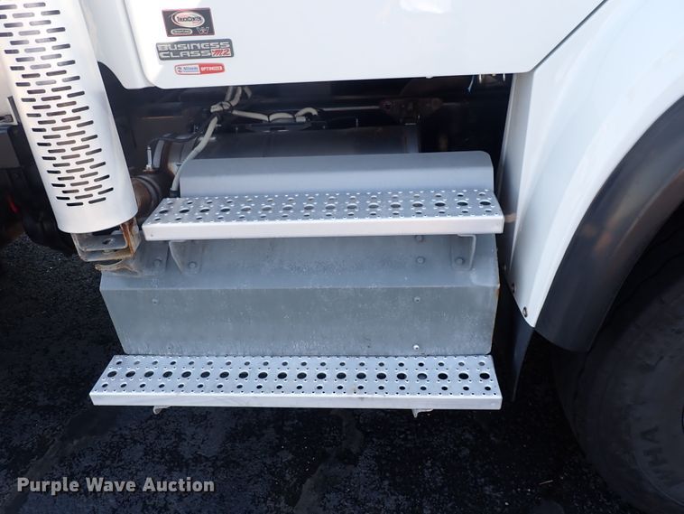 image for item DN2025 2012 Freightliner Business Class M2  dump truck