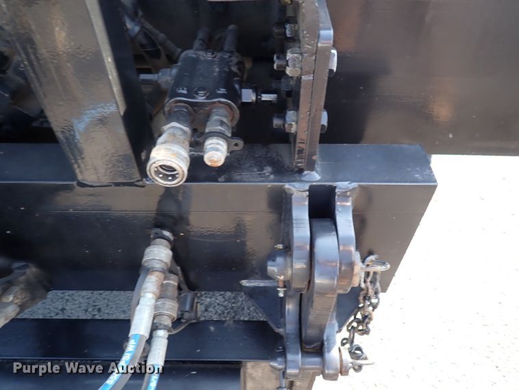 image for item DN2025 2012 Freightliner Business Class M2  dump truck