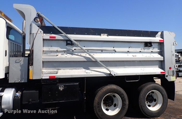 image for item DN2025 2012 Freightliner Business Class M2  dump truck