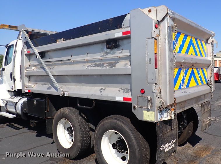 image for item DN2025 2012 Freightliner Business Class M2  dump truck