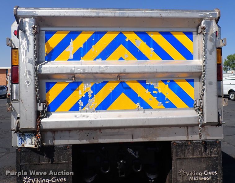 image for item DN2025 2012 Freightliner Business Class M2  dump truck