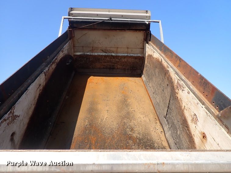 image for item DN2025 2012 Freightliner Business Class M2  dump truck