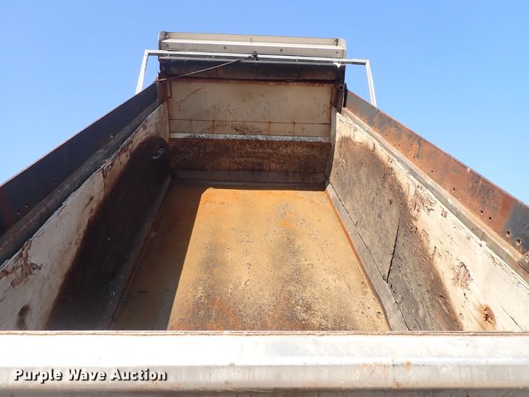 image for item DN2025 2012 Freightliner Business Class M2  dump truck