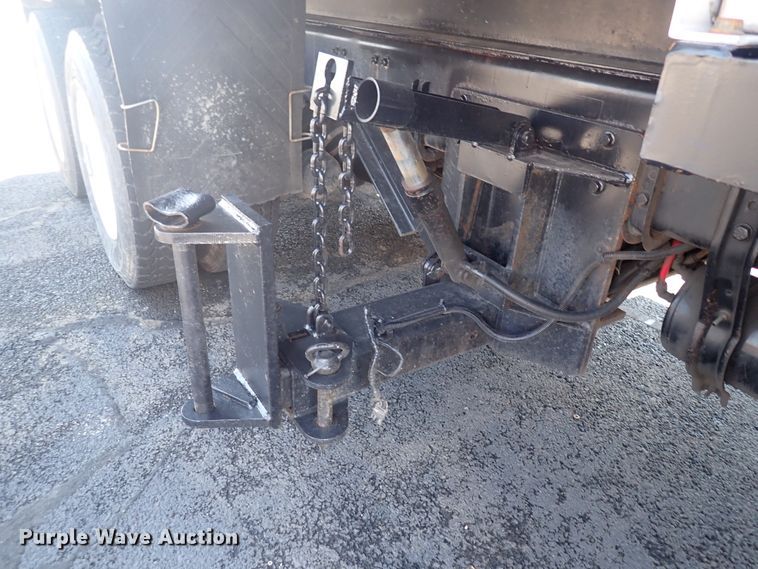 image for item DN2025 2012 Freightliner Business Class M2  dump truck