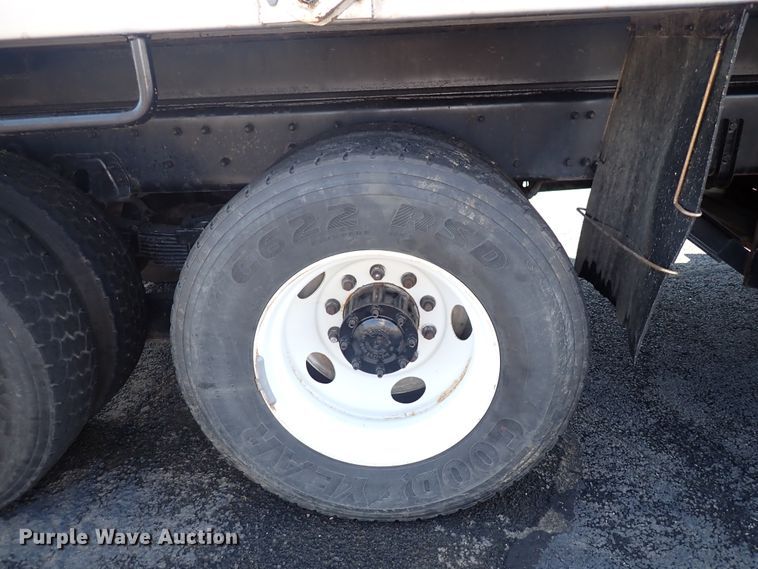 image for item DN2025 2012 Freightliner Business Class M2  dump truck