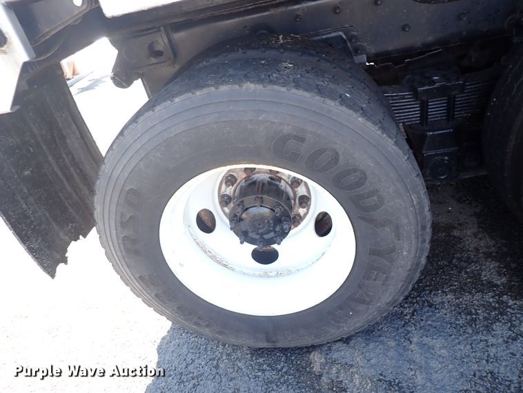 image for item DN2025 2012 Freightliner Business Class M2  dump truck