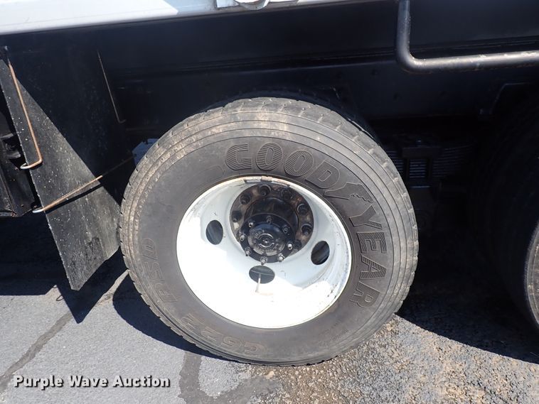 image for item DN2025 2012 Freightliner Business Class M2  dump truck