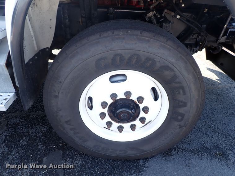 image for item DN2025 2012 Freightliner Business Class M2  dump truck