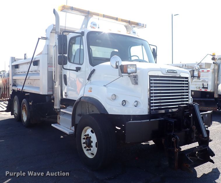 image for item DN2026 2012 Freightliner M2 106  dump truck
