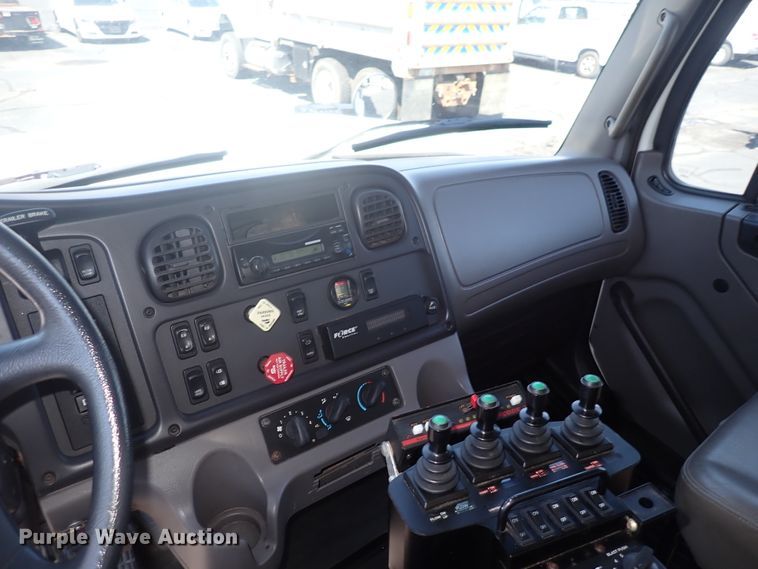 image for item DN2026 2012 Freightliner M2 106  dump truck