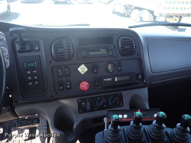 image for item DN2026 2012 Freightliner M2 106  dump truck