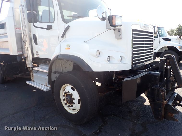 image for item DN2026 2012 Freightliner M2 106  dump truck