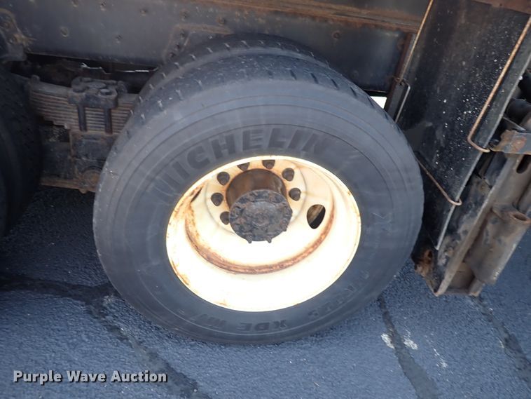 image for item DN2026 2012 Freightliner M2 106  dump truck