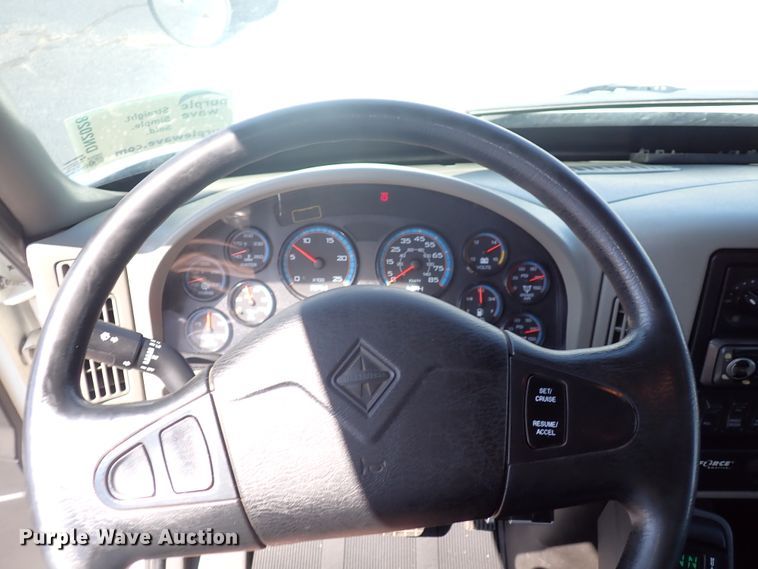 image for item DN2028 2010 International WorkStar 7500  dump truck