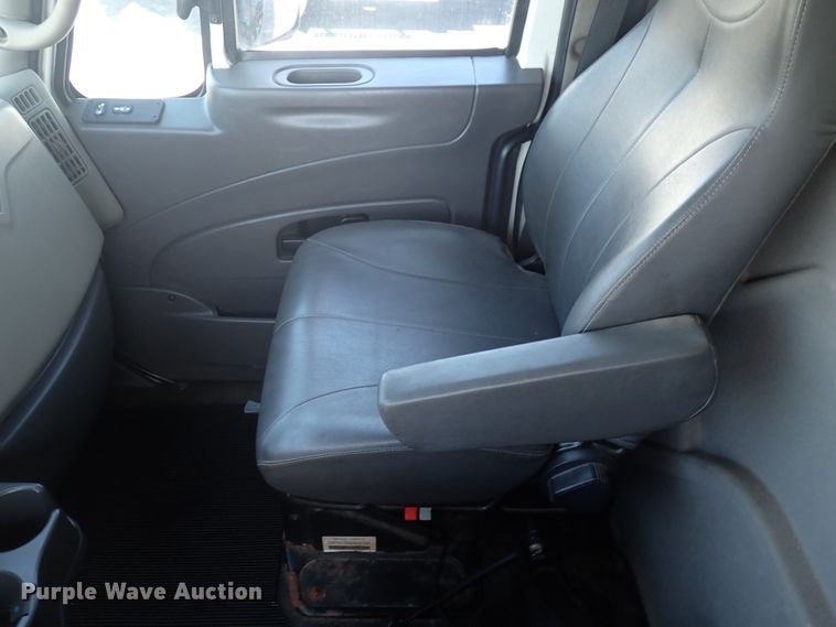 image for item DN2028 2010 International WorkStar 7500  dump truck