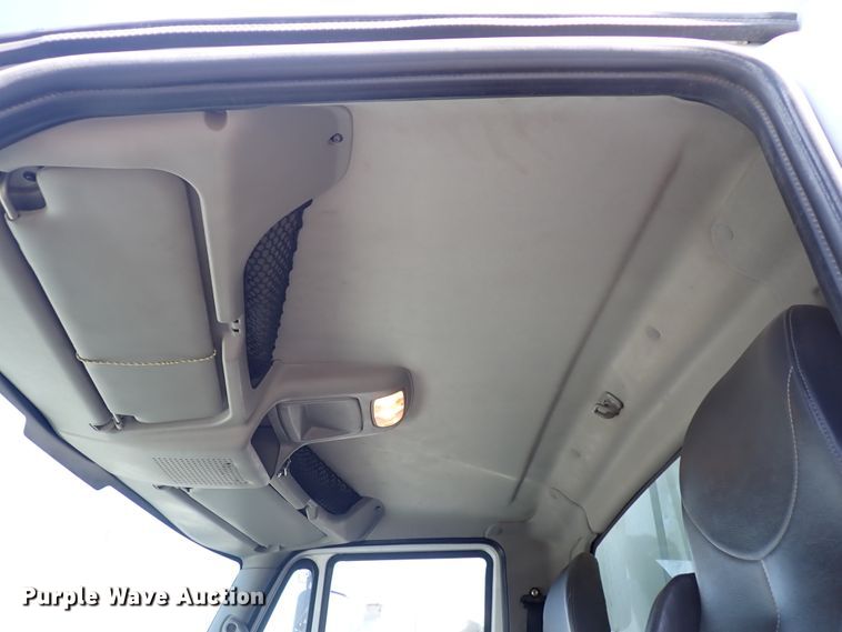 image for item DN2028 2010 International WorkStar 7500  dump truck