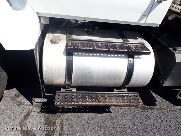 image for item DN2028 2010 International WorkStar 7500  dump truck