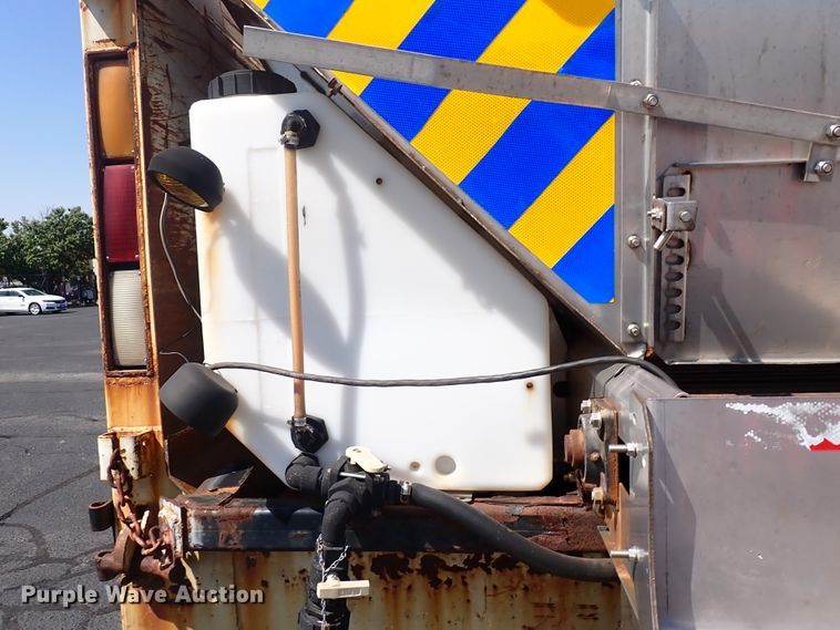 image for item DN2028 2010 International WorkStar 7500  dump truck