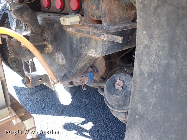 image for item DN2028 2010 International WorkStar 7500  dump truck