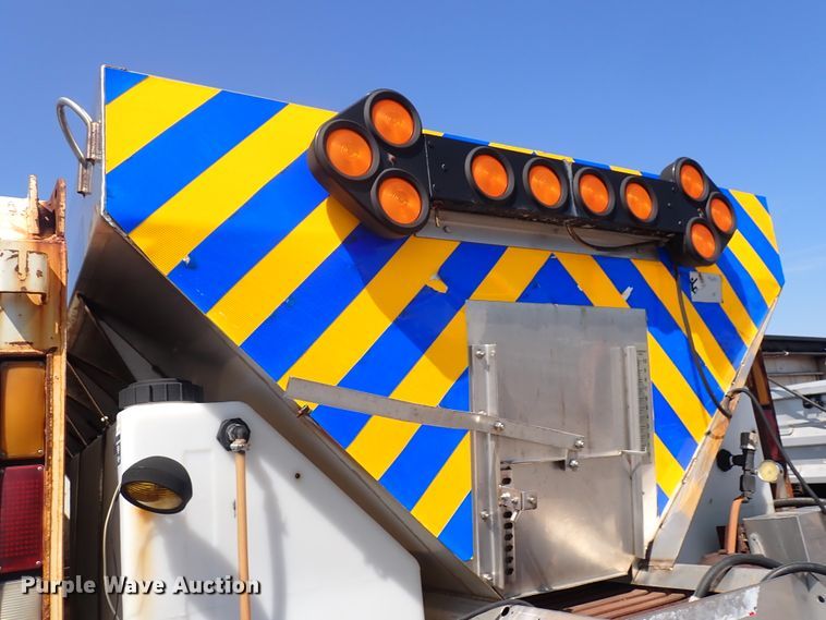 image for item DN2028 2010 International WorkStar 7500  dump truck