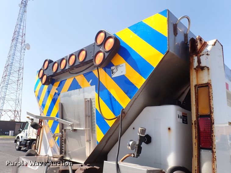 image for item DN2028 2010 International WorkStar 7500  dump truck