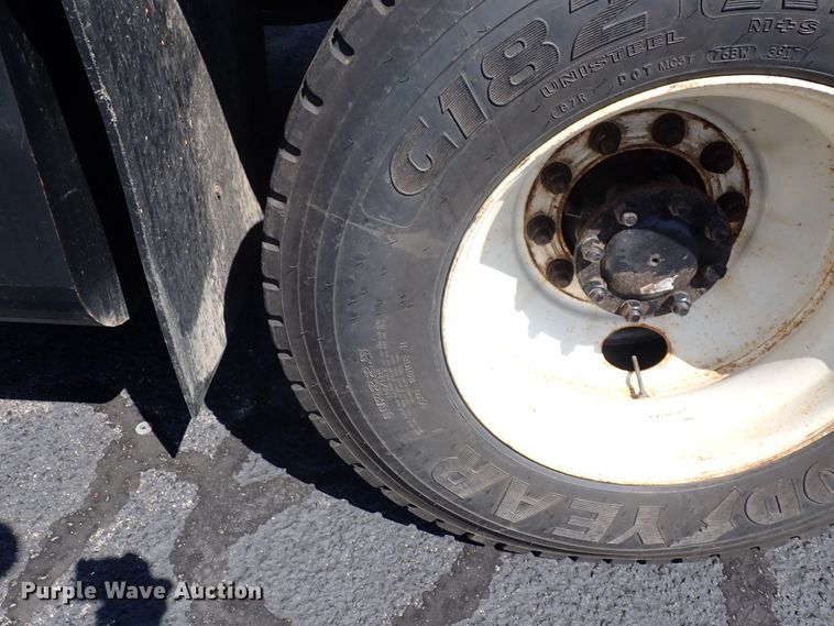 image for item DN2028 2010 International WorkStar 7500  dump truck