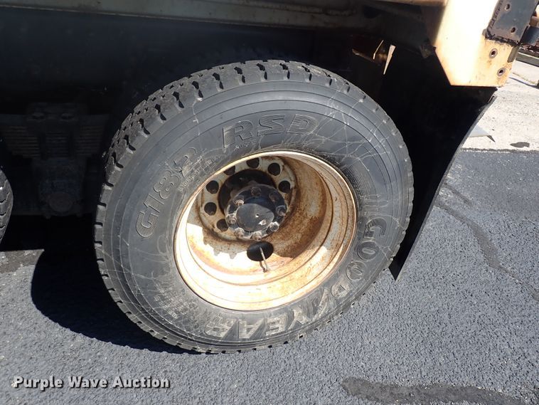 image for item DN2028 2010 International WorkStar 7500  dump truck