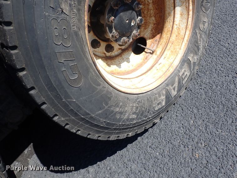 image for item DN2028 2010 International WorkStar 7500  dump truck